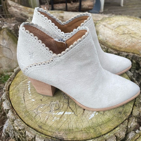 Frye Reed Scallop Shootie Size 6.5 - Picture 2 of 11